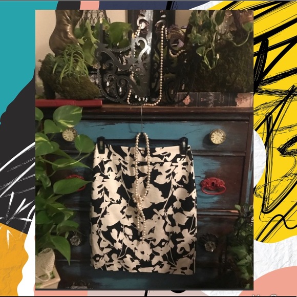 Banana Republic Floral Print Skirt - Picture 13 of 14